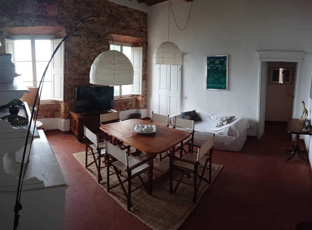 La Casina Di Alice Apartment มาร์ชานา มารีนา ภายนอก รูปภาพ